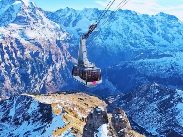 säntis-cable-car-schwägalp-swiss-alps-winter